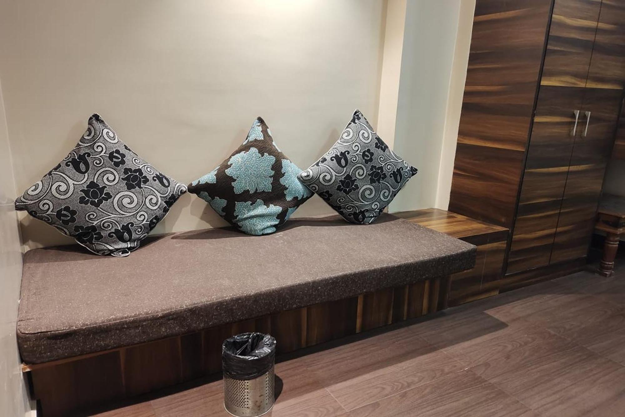 Hotel Rang Mahal Near Jaipur International Airport Eksteriør bilde