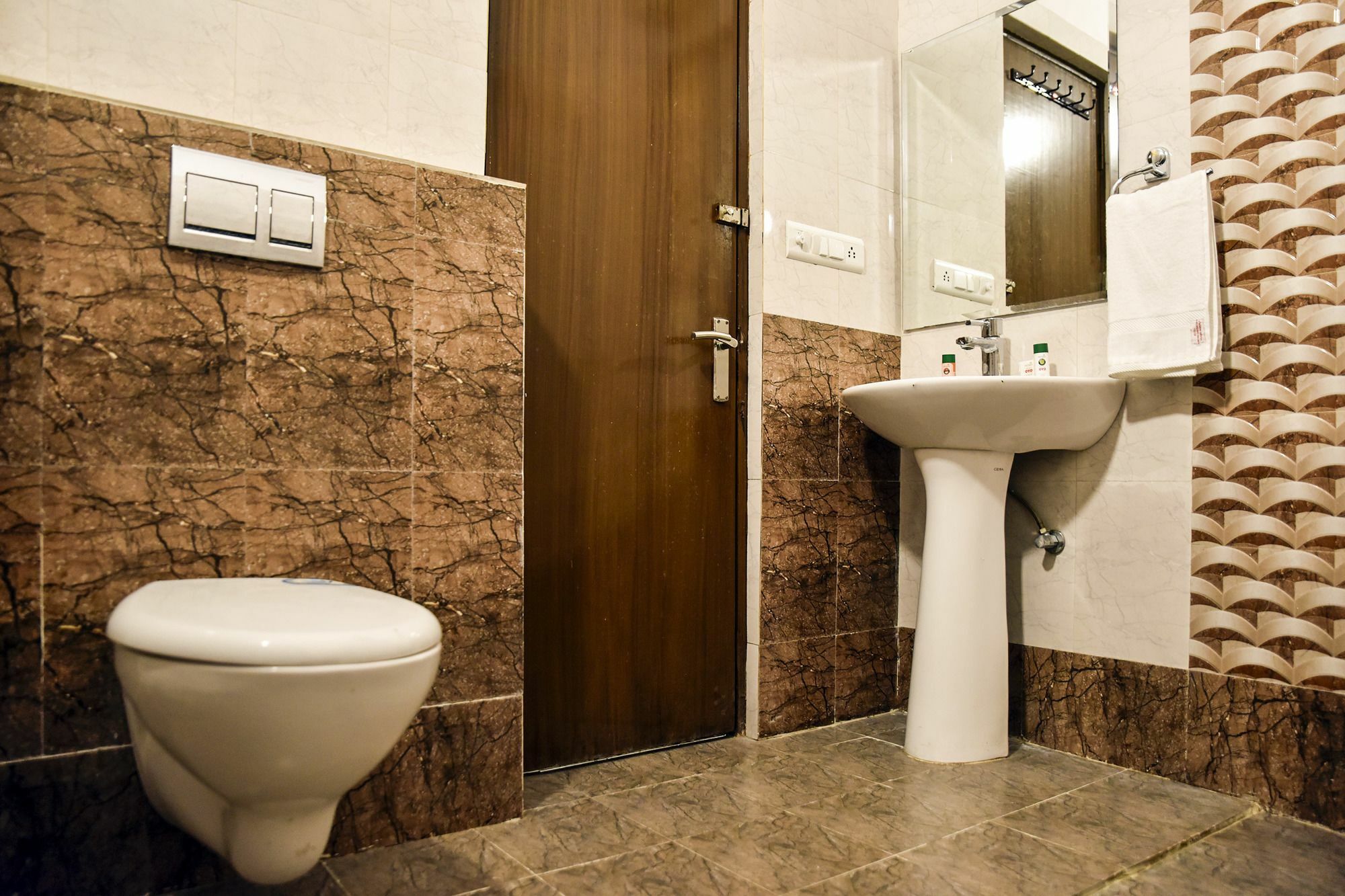 Hotel Rang Mahal Near Jaipur International Airport Eksteriør bilde