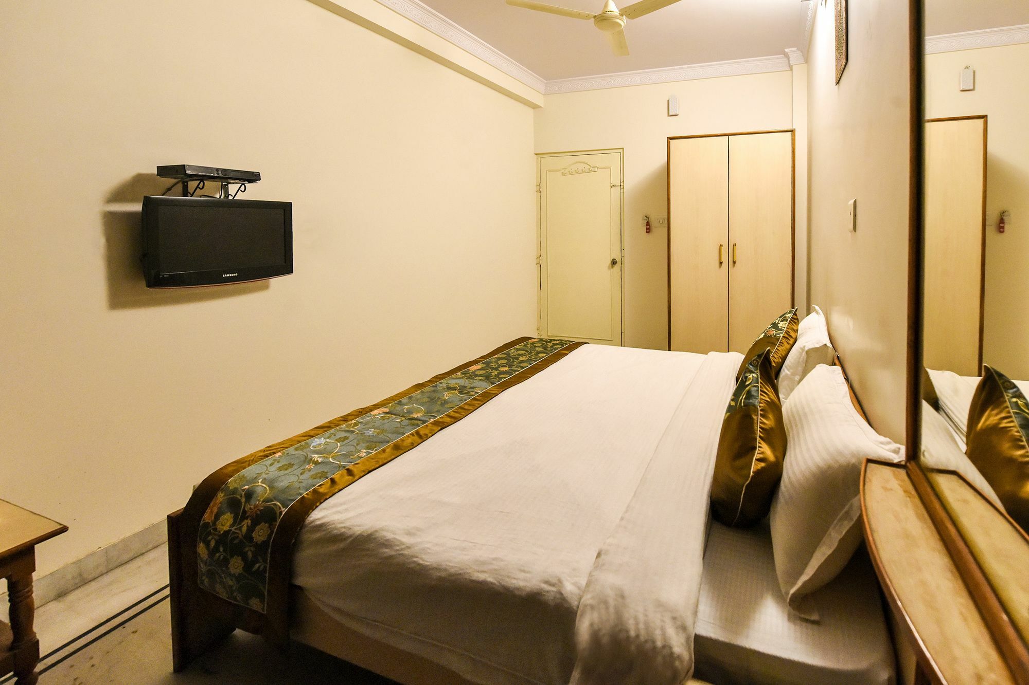 Hotel Rang Mahal Near Jaipur International Airport Eksteriør bilde